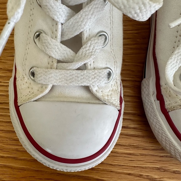 Toddler Converse - Picture 4 of 12